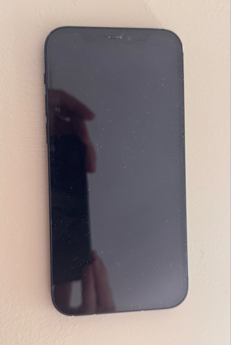 Apple Telefoni cellulari / Smartphones: Iphone 12 schwarz, 64GB – Usato da Zürich venduto da Laura543 2