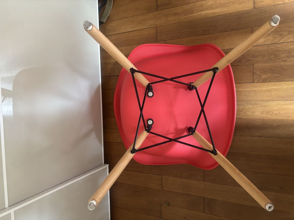 Stühle: 2 Schalenstühle Vitra Imitate – Gebraucht aus Basel von lkl_5l2h 3