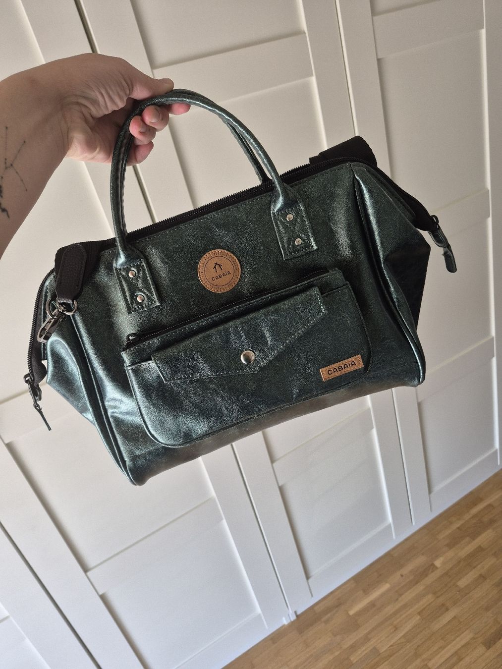 Cabaïa Sonstige Kleidung & Accessoires: CABAIA - Crossbody Adventurer Large "Lucerne" – Gebraucht aus Riaz von Murielbhs