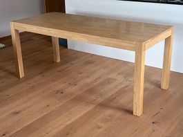 Praktischer Holztisch 180x78 cm