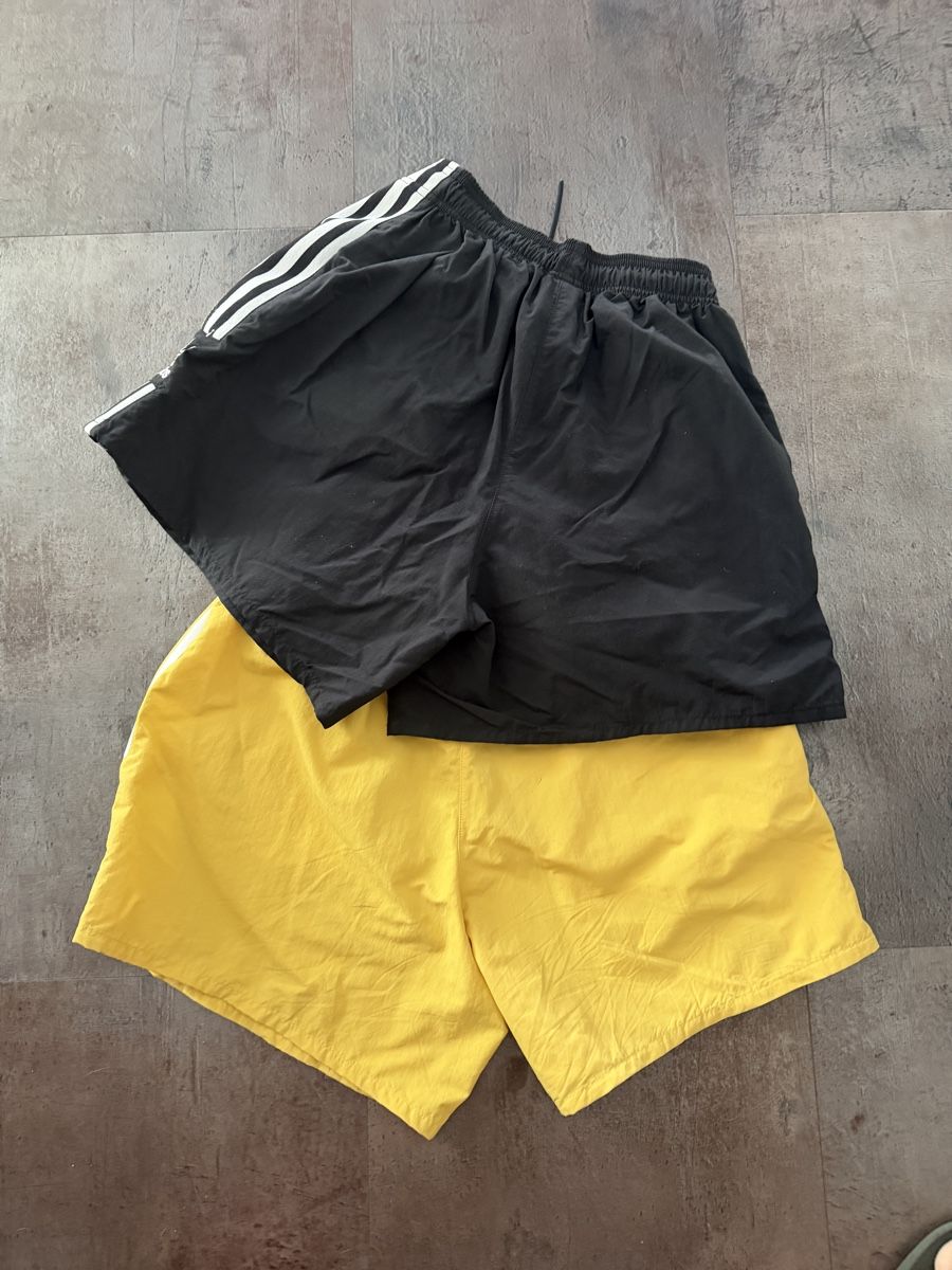 Adidas Pantaloni: Adidas Hosen – Usato da Neerach venduto da the_modern_mini 4