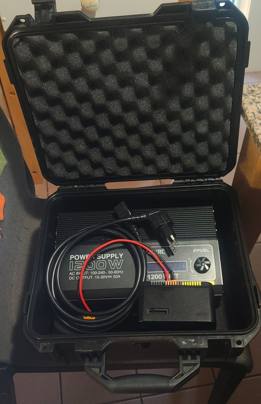 SkyRC Akkus, Ladegeräte & Netzgeräte: Station de charge 220/12v accus rc – Neu (gemäss Beschreibung) aus Grandsivaz von Falcolly 3