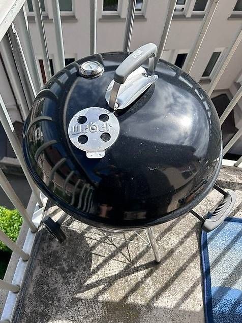 Griglie: Barbecue Weber doccasion  Bon état – Usato da Lausanne venduto da zou_jhq8