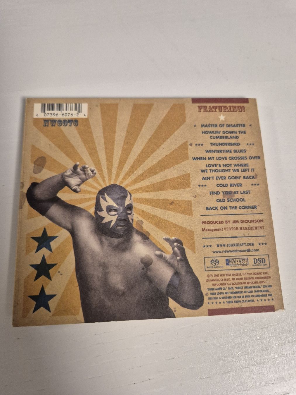 CD: John Hiatt - Master of Disaster - CD – Nuovo (secondo la descrizione) da Uster venduto da newwave0 1