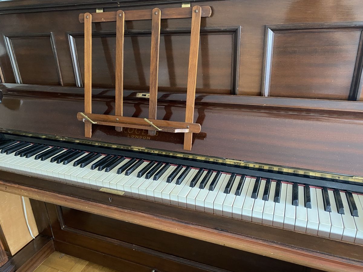Strumenti musicali: Piano Rogers – Usato da Meyrin venduto da The_Top_Dressing 2
