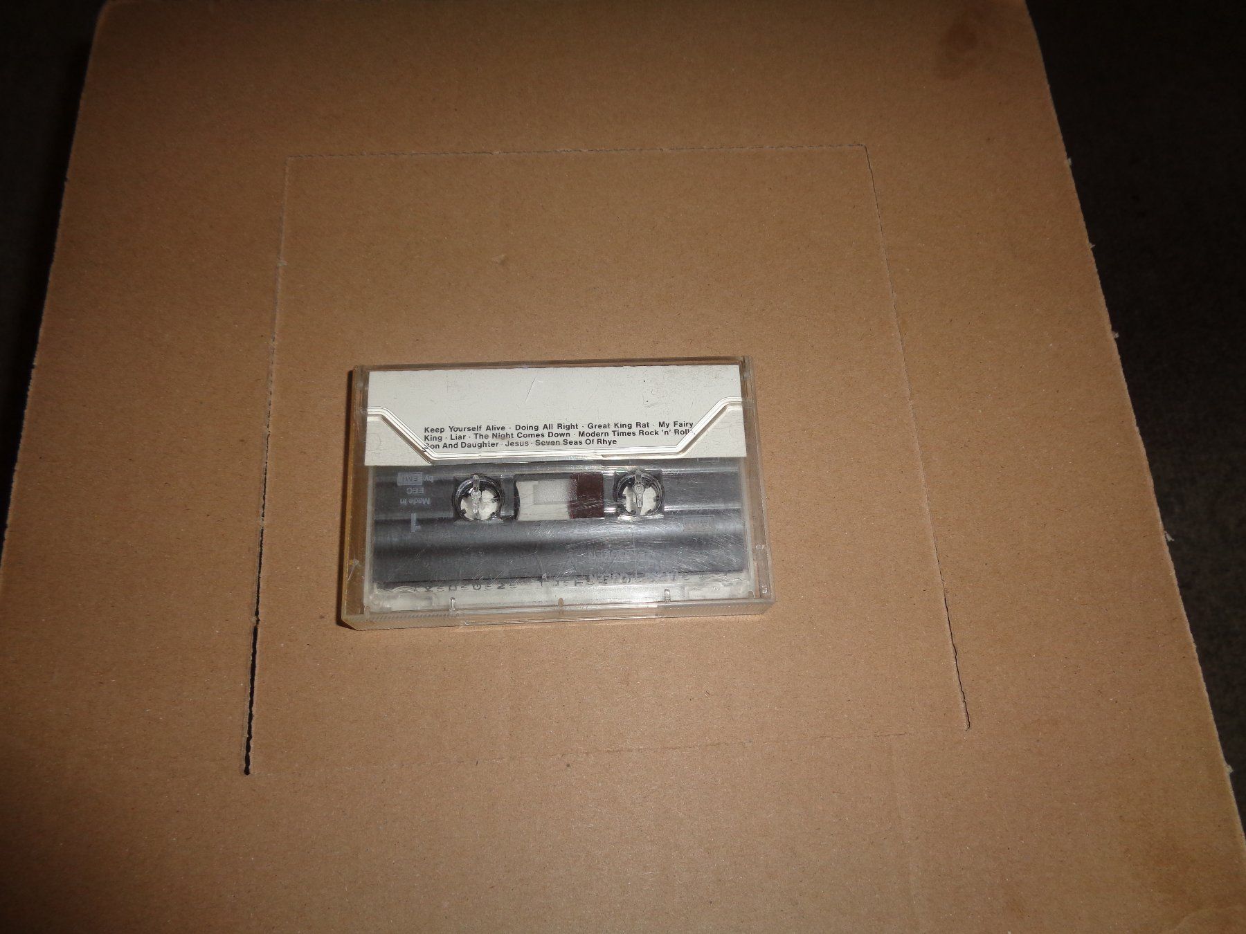 Kompaktkassetten: MC.  Queen -  First Album. selten197? – Gebraucht aus trimbach von Stonehenge1955 1