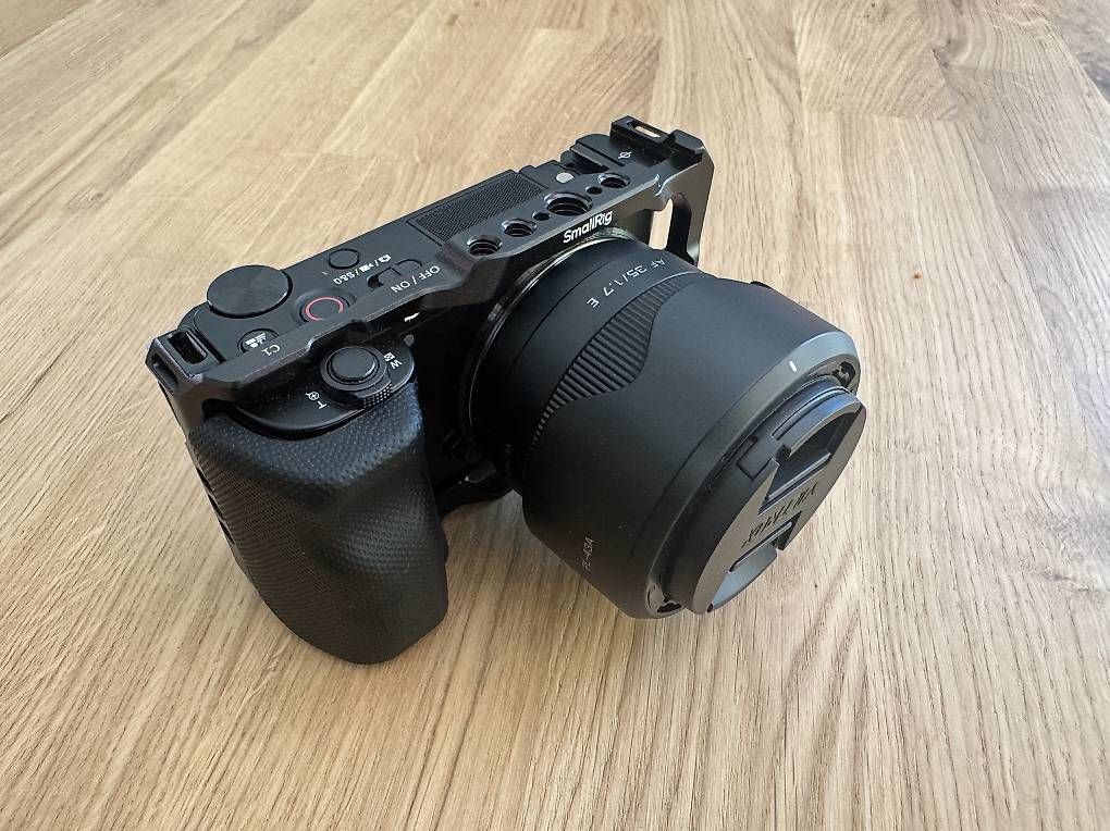 Fotocamera: Sony Alpha ZVE10 Kit Plus – Usato da Aesch BL venduto da David126