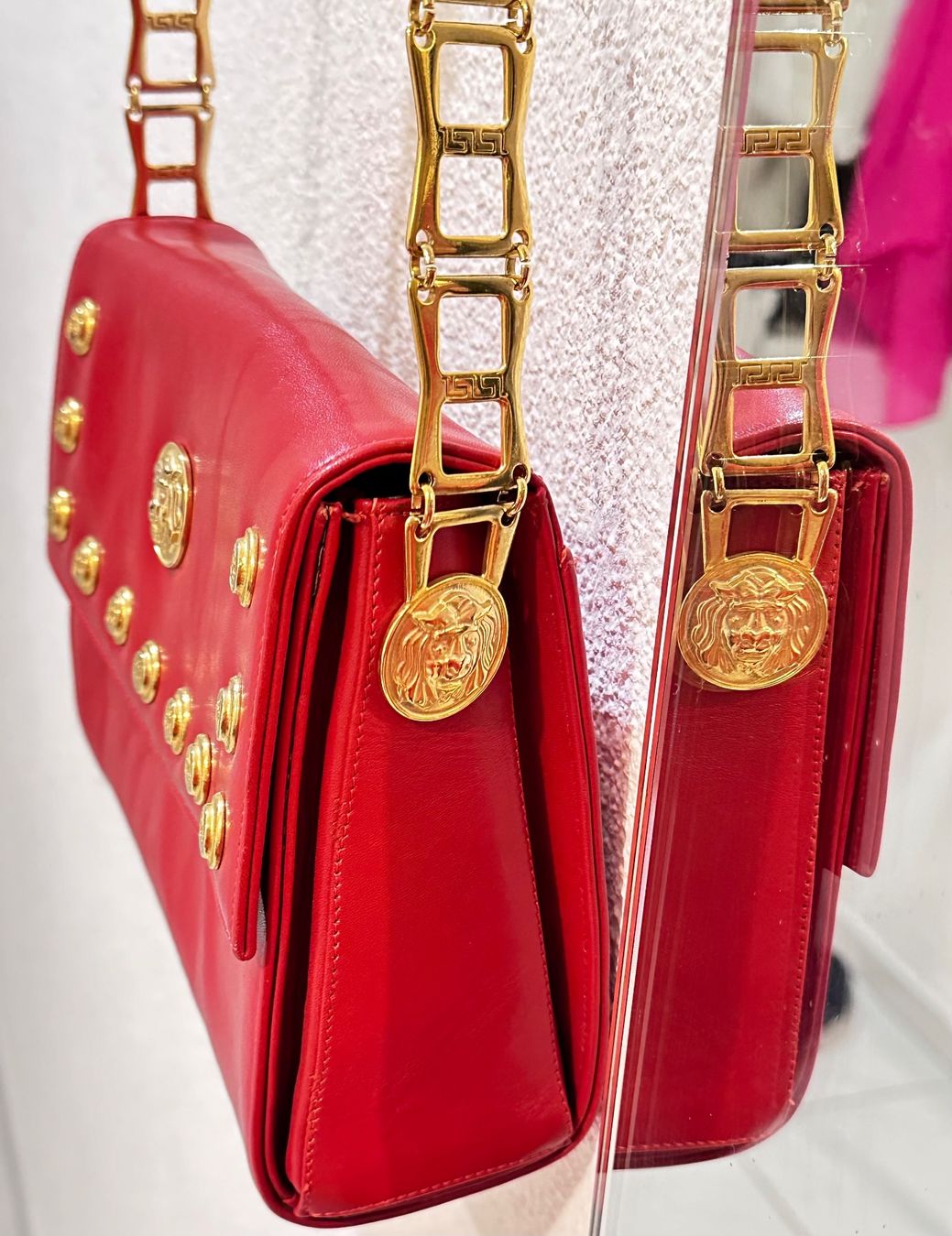 Borse da donna: Leder Crossbody / Umhängetasche Rot – Usato da Oberrüti venduto da siyito 6