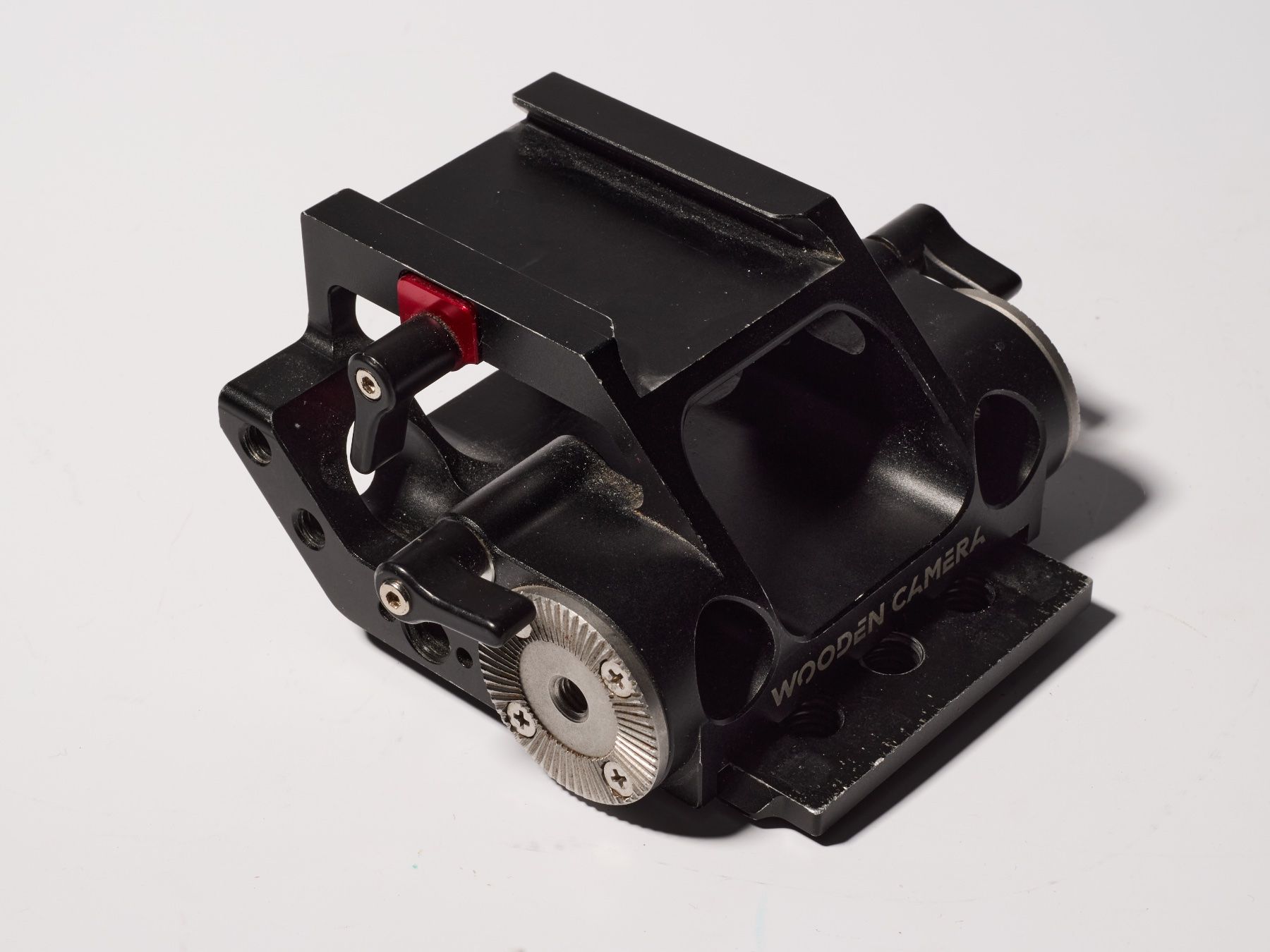 Sonstiges Zubehör: Wooden Camera Red Baseplate with Quick-Release Plate – Gebraucht aus Zürich von patrickroppel 3