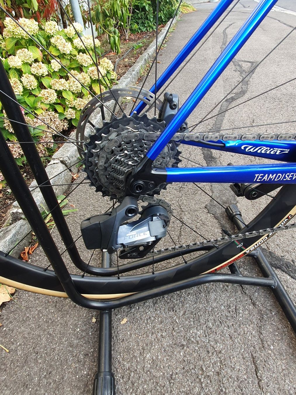 Wilier Biciclette: Wilier Zero SLR Disc Grösse M/49 blau Sram AXS Force – Usato da Baar venduto da Team_Di_Sevo 4