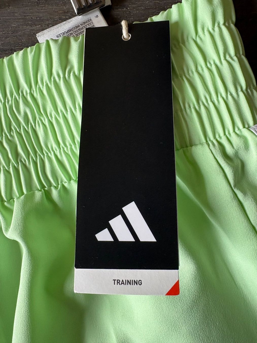 Adidas Pantaloni: PACER SHORT ADIDAS TRAINING - XS - NEUF – Nuovo e nell'imballaggio originale da Morges venduto da Bubblecut 6