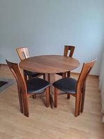 Neuwertiges Esstischset, Nussbaum, NP ü 8000Fr., Willisau
