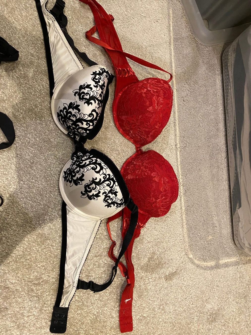 Altra biancheria intima: 2 BH 75 B – Usato da Liestal venduto da aarroon 1