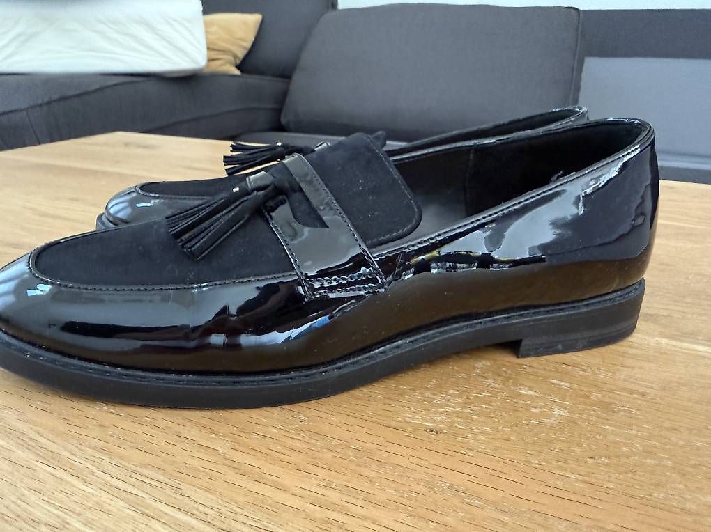 Chaussures femmes: Damenschuhen Grösse 42 – D'occasion à Gränichen par MoriD86