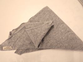 Repeat 100% Cashmere  Dreiecksschal, Neuwertig, hellgrau
