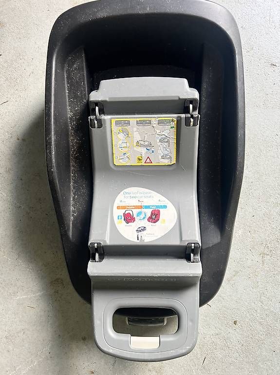 Auto-Kindersitze: Maxi Cosi FamilyFix ISOFIX Basis – Gebraucht aus Starrkirch-Wil von danaancy 2