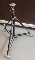 Manfrotto Stativ 070BU mit Rollen