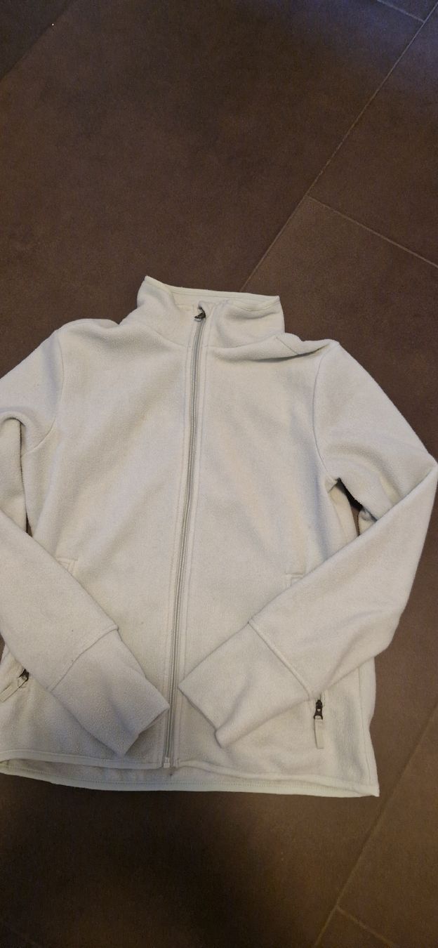 Giacche: Mintgrüne Fleecejacke in Gr.36/38 – Usato da Grosswangen venduto da iranki80