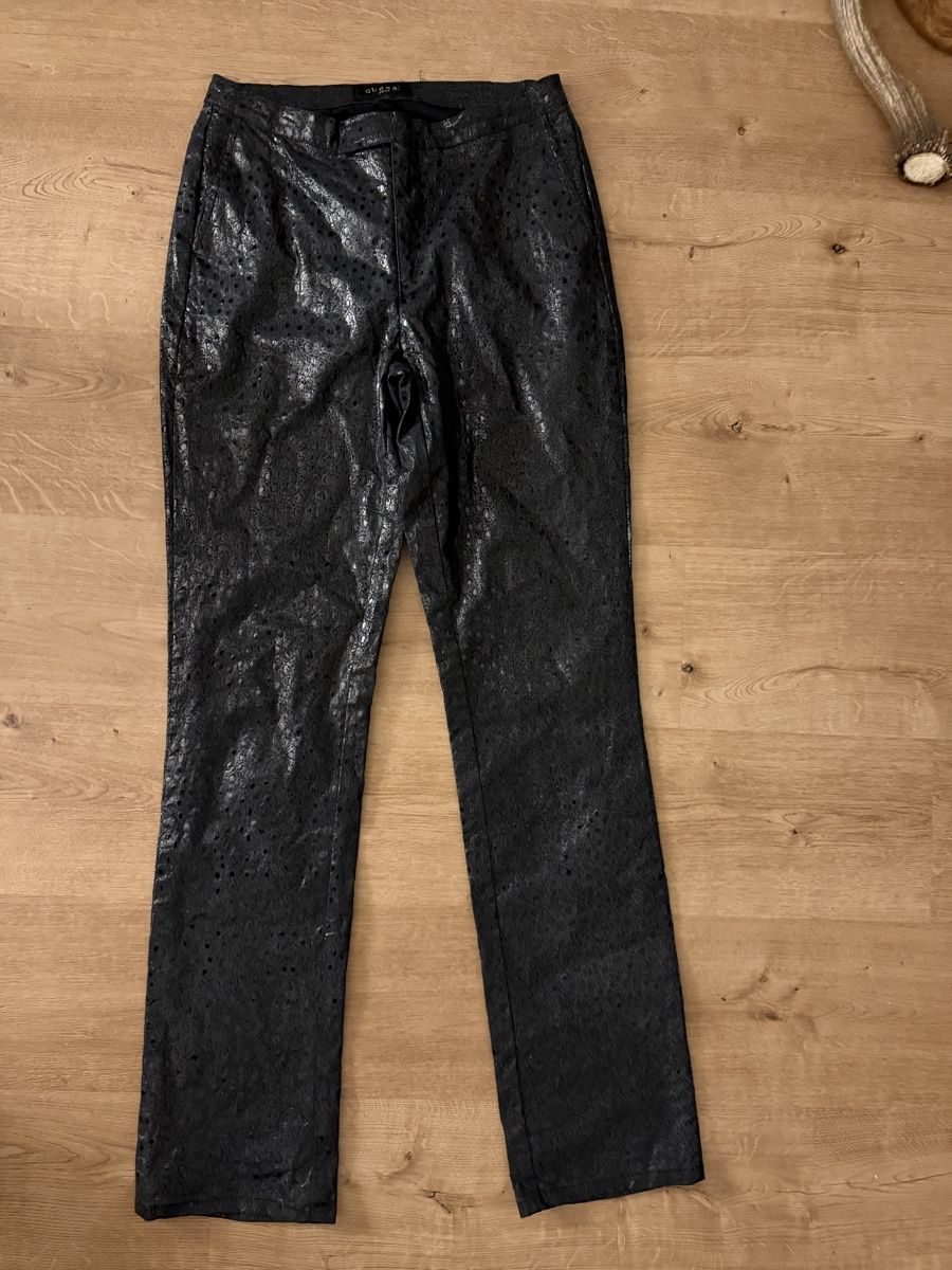 Guess Pantaloni: Hose Guess – Usato da Jona venduto da HappyHappyHappyHappy