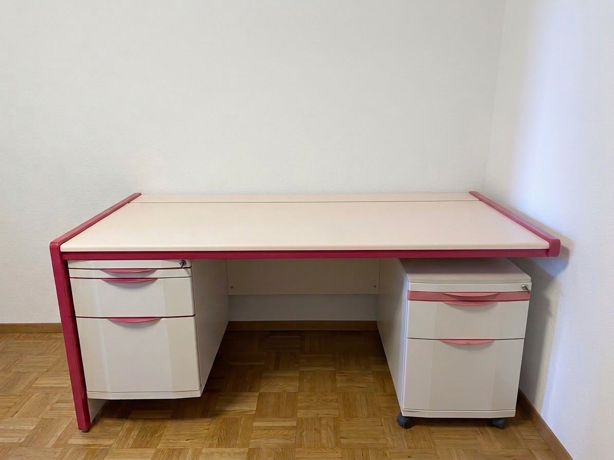 Bureaux: Table bureau – D'occasion à Fribourg par Rahman_786
