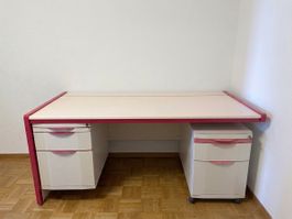 Table bureau