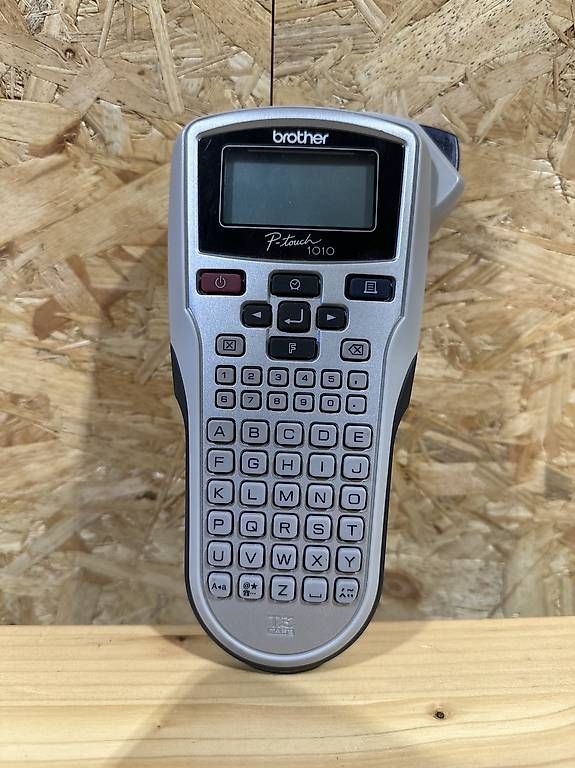 Brother Macchine da scrivere: Brother P-touch 1010 Beschriftungsgerät – Usato da Altdorf UR venduto da Leonidas_48
