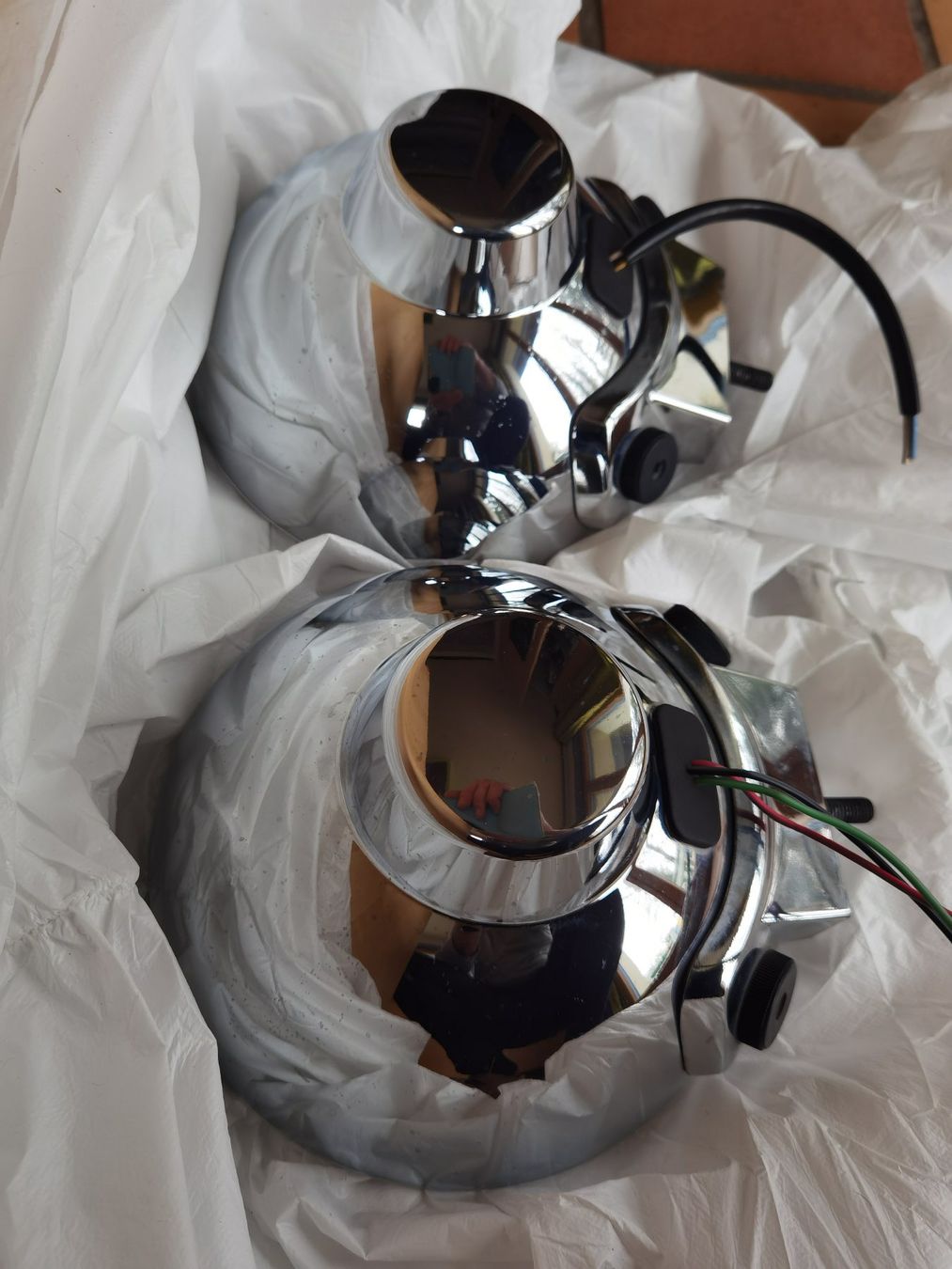Hella Fari: Hella Fern- Scheinwerfer Luminator Chromium Celis – Usato da Cressier FR venduto da harpi 1