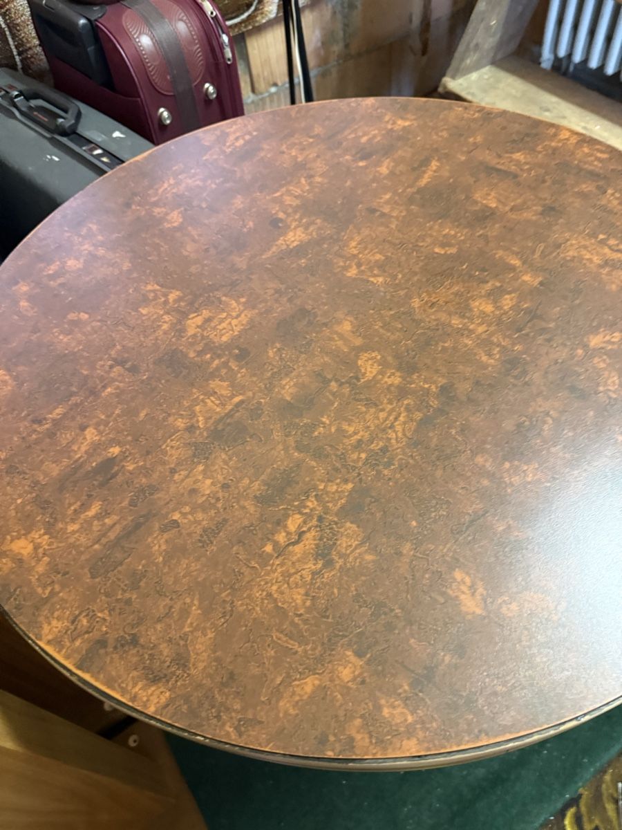 Tables: Table de bistrot – D'occasion à Biel/Bienne par mar_hhq2 2