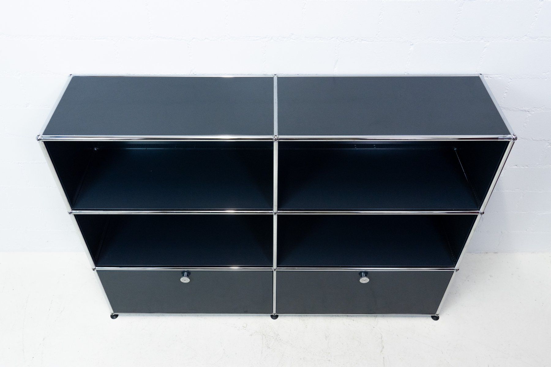 USM Cassettiere: USM Haller Sideboard Anthrazitgrau Nr. 55 Lieferung möglich – Usato da Schaffhausen venduto da Studio-Ara 2