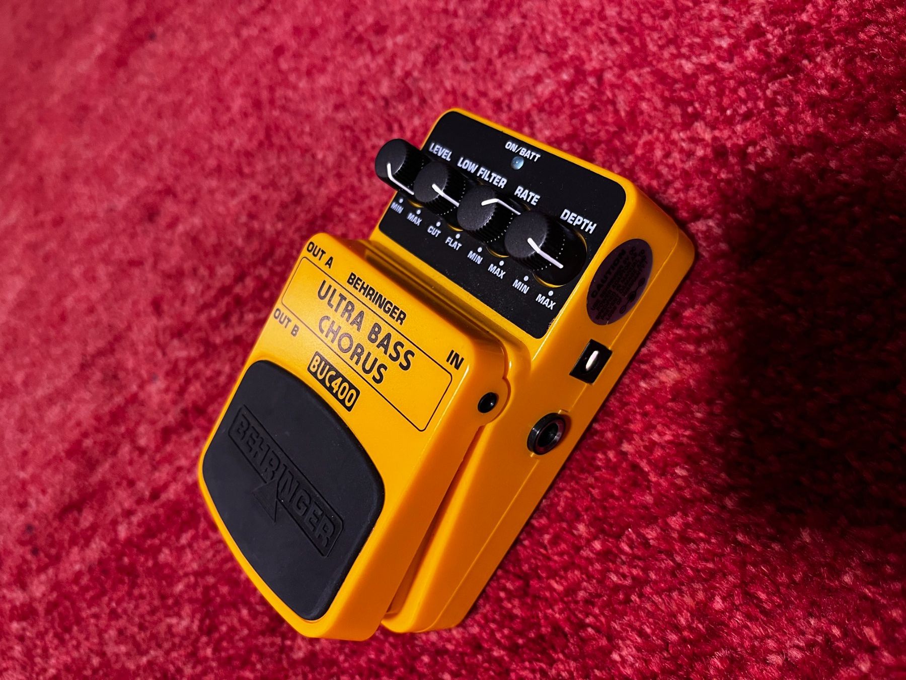 Behringer Musikinstrumente: Behringer Ultra Bass Chorus BUC400 – Gebraucht aus Wettingen von Papalota 2