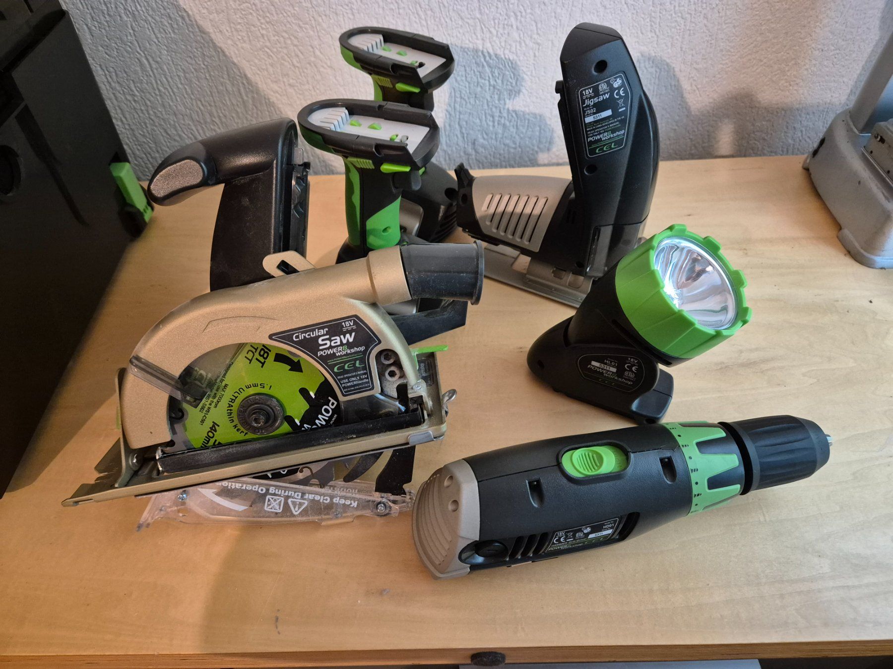 Alle Werkzeuge: POWER8 WORKSHOP - OUTILS MULTIFONCTION – Gebraucht aus St-Imier von Psaturnin 4