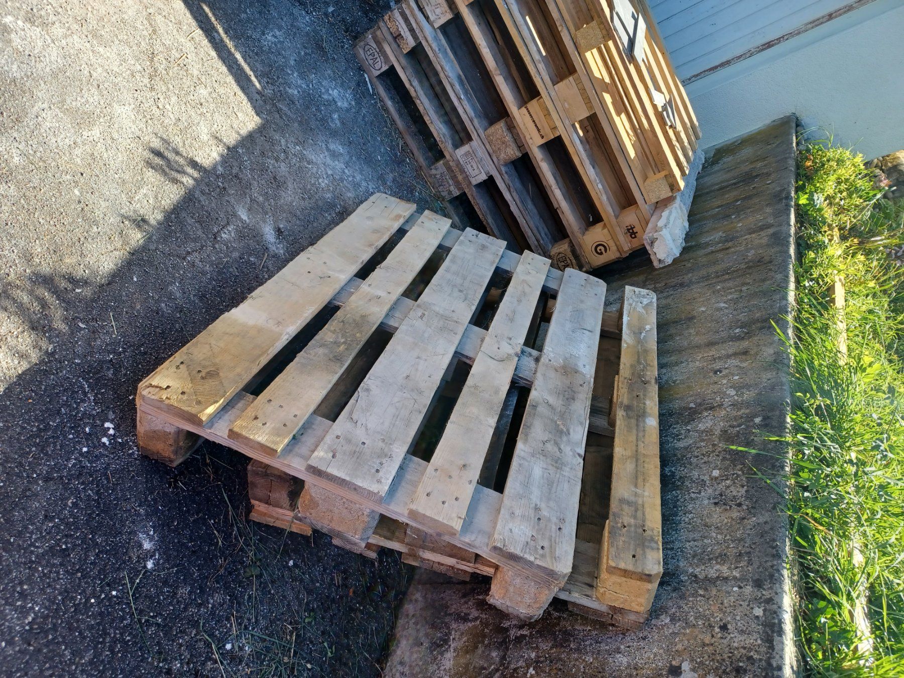 Pallets: 8 x Europaletten – Usato da Oberbuchsiten venduto da MondZimt