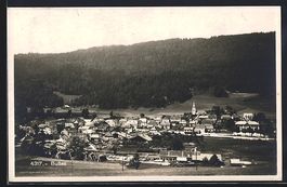 Buttes, Teilansicht mit Strassenpartie