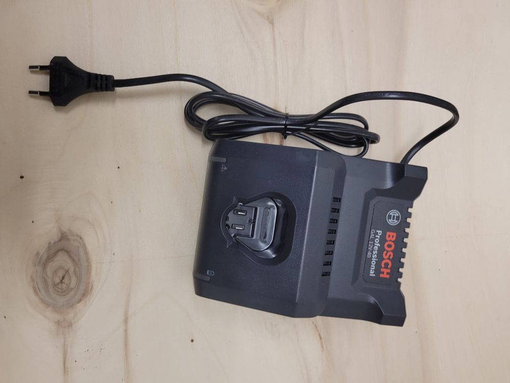 Bosch Ladegerät GAL 12V-40 | Kaufen auf Ricardo