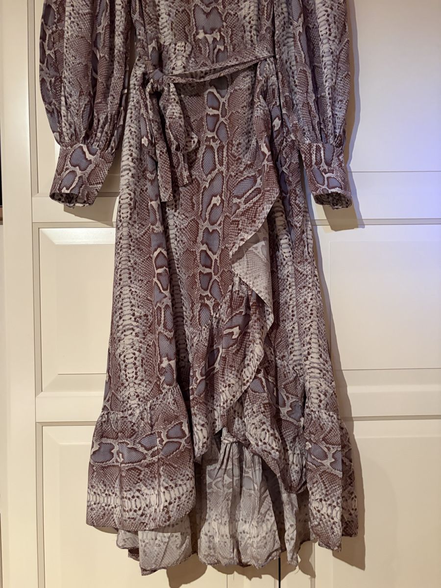 Kleider: Elegant Silk Midi Dress – Gebraucht aus St.Josefen von lop_lh8d 3