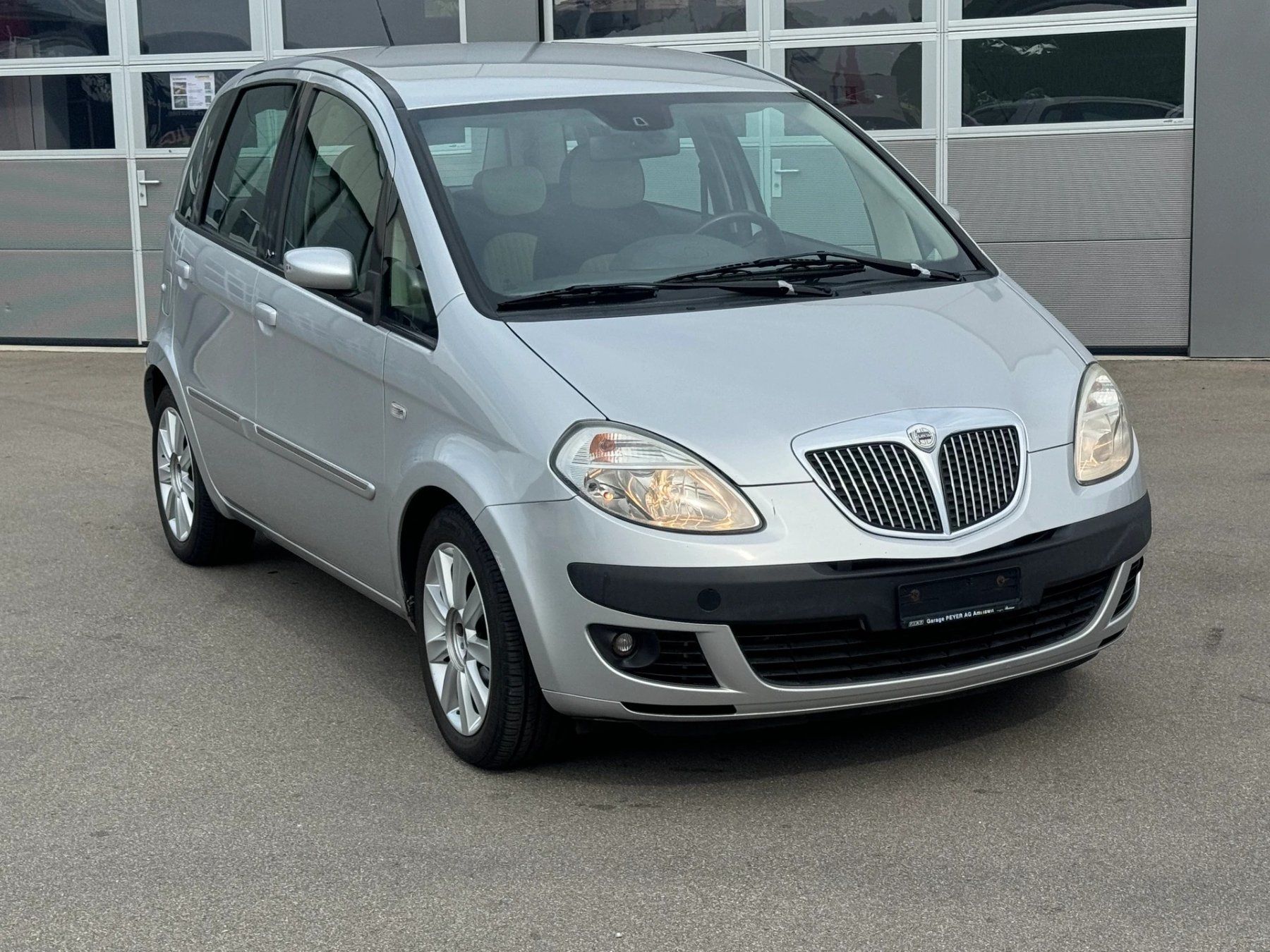 Lancia Autos: Lancia Musa 1.4 16V – D'occasion à Losone par Pmpm