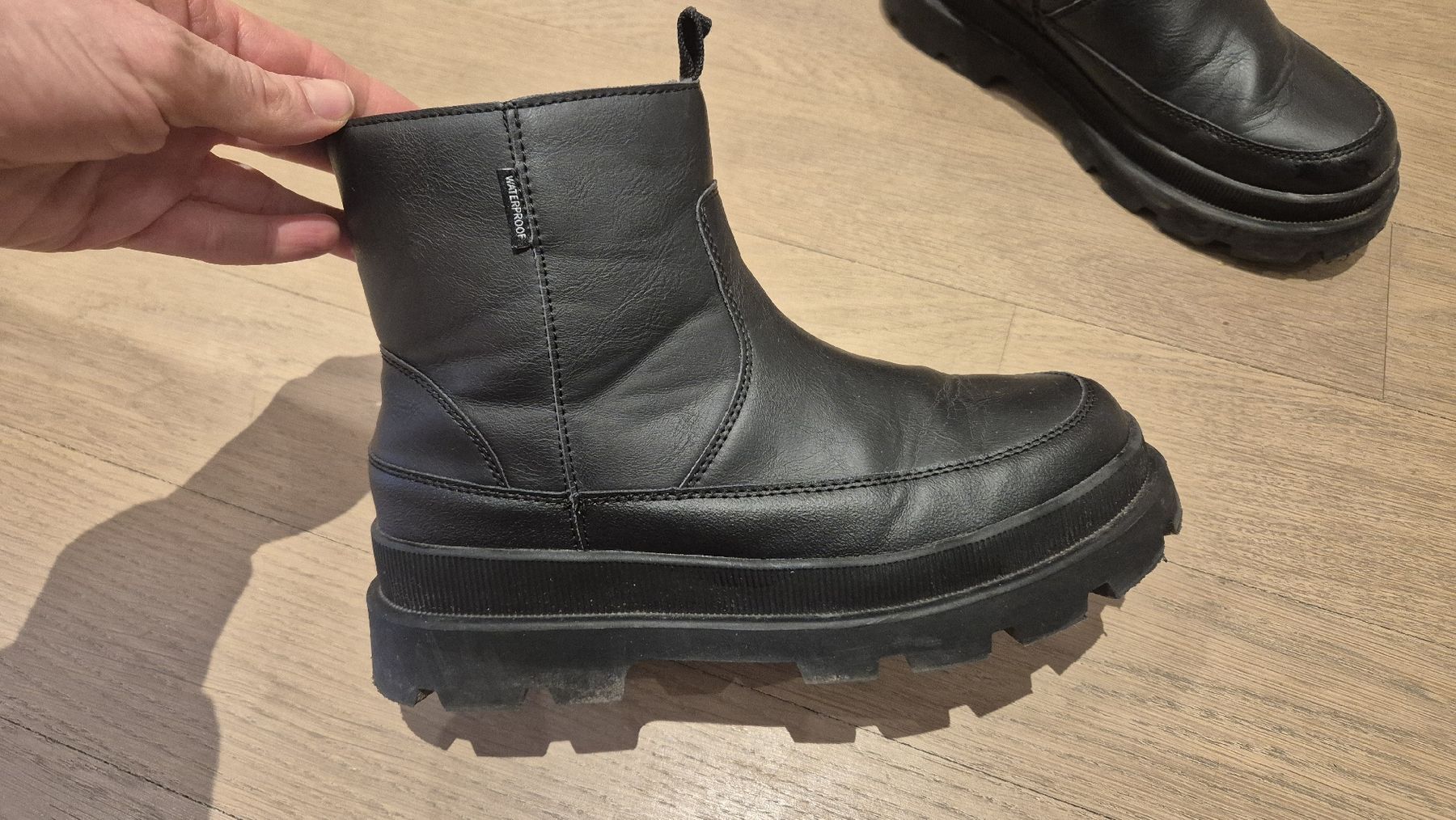 H&M Scarpe per ragazze: Mädchen Winterschuhe Gr.37 – Usato da Benglen venduto da Lotury 1