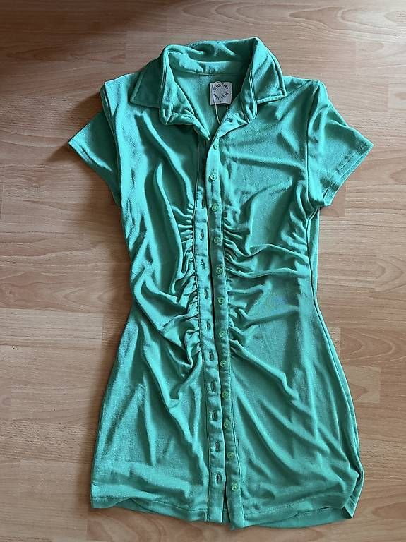 Vestiti: Kleid von with Jean  – Usato da Zug venduto da wwwx