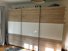 Schwebetürenschrank 3-türig