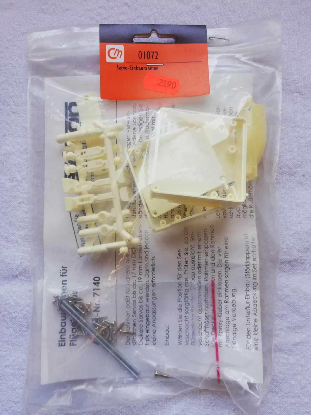 Modellismo RC: Servo-Einbaurahmen Extron Nr. 7140 2 Stück – Nuovo e nell'imballaggio originale da Flüh venduto da AMS-Modellbau