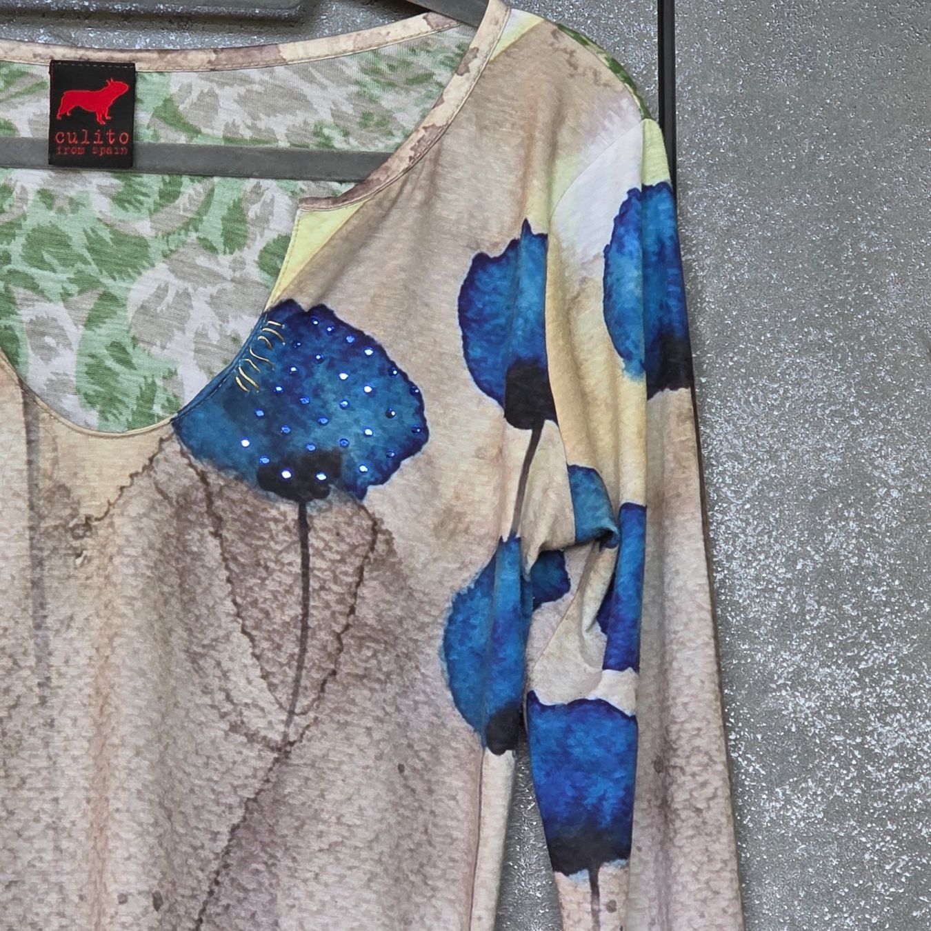 Top: 🐸 CULITO OBERTEIL TOP PULLOVER S / M MIT STRASS – Usato da Môtier (Vully) venduto da Frogs 2