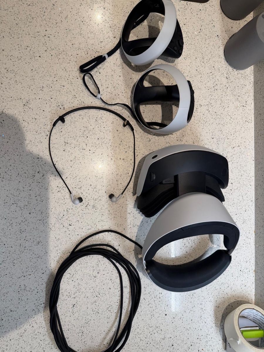 Sony Casco VR: Visore VR2 PlayStation 5 completo – Nuovo (secondo la descrizione) da Vaglio venduto da nic_mtm5