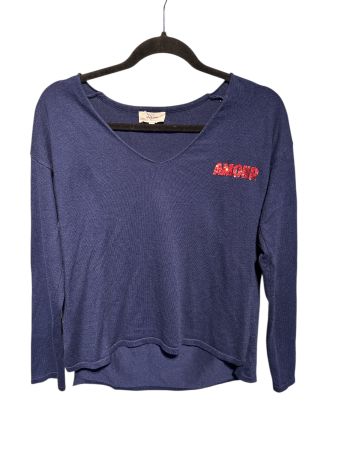 Pull bleu marine avec inscription «Amour» à paillettes