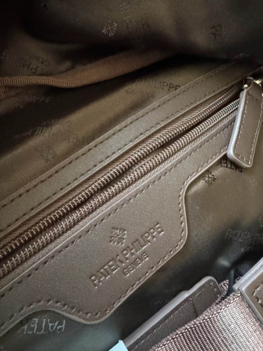 Borse: Sac de voyage Patek Philippe neuf! – Nuovo (secondo la descrizione) da Carouge GE venduto da Natcal22 3