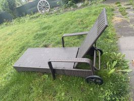 Gartenliege Rattansynthetik gut erhalten für den Sommer