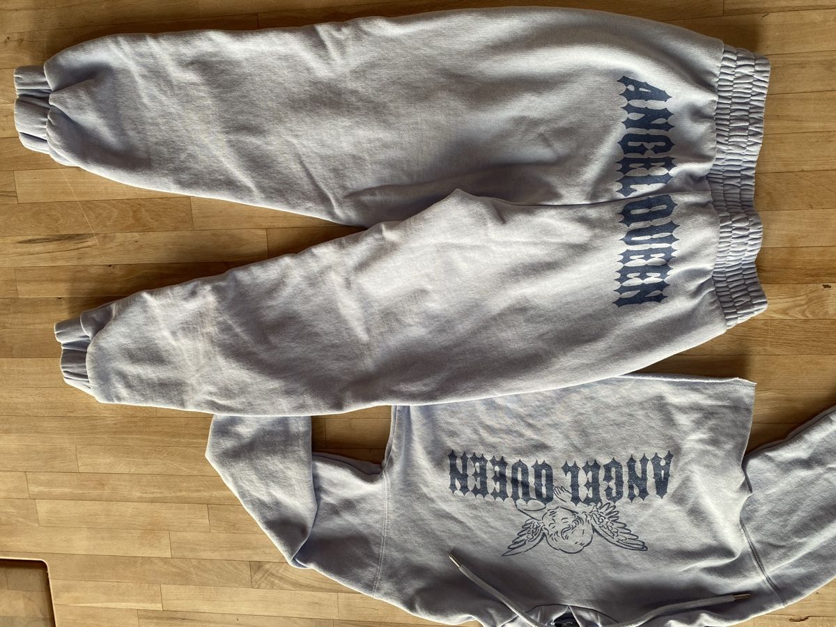 Lotti di vestiti: Ensemble pull et pantalon Bershka Taille S Angel Queen – Usato da Genève venduto da pilarina 2
