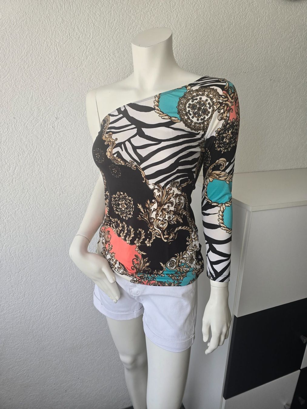 Top: Pull epaule nu T-S Neuf – Nuovo e nell'imballaggio originale da Les Verrières venduto da kitel79 3