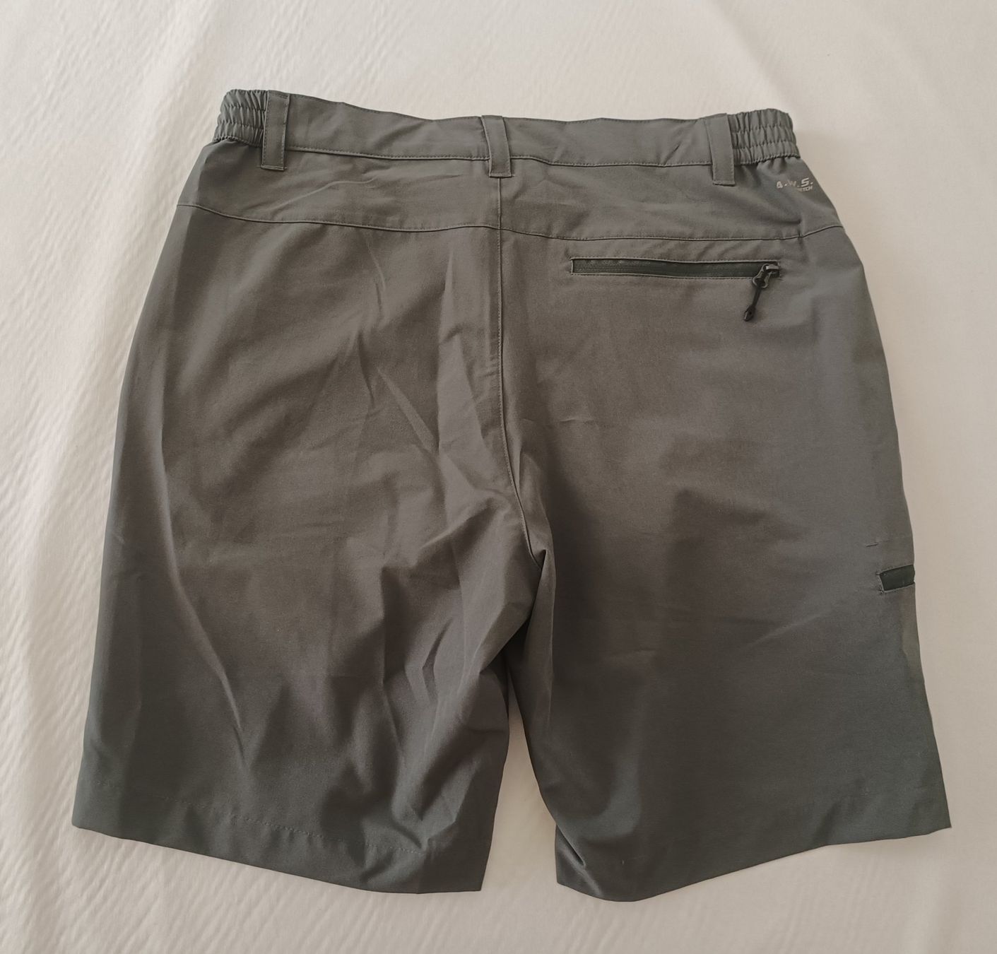 Icepeak Pantaloni: Icepeak Wandershorts Berwyn Gr 52 Herren anthrazit, Neu – Nuovo (secondo la descrizione) da Oberhofen Thun'see venduto da cri_6md2 4
