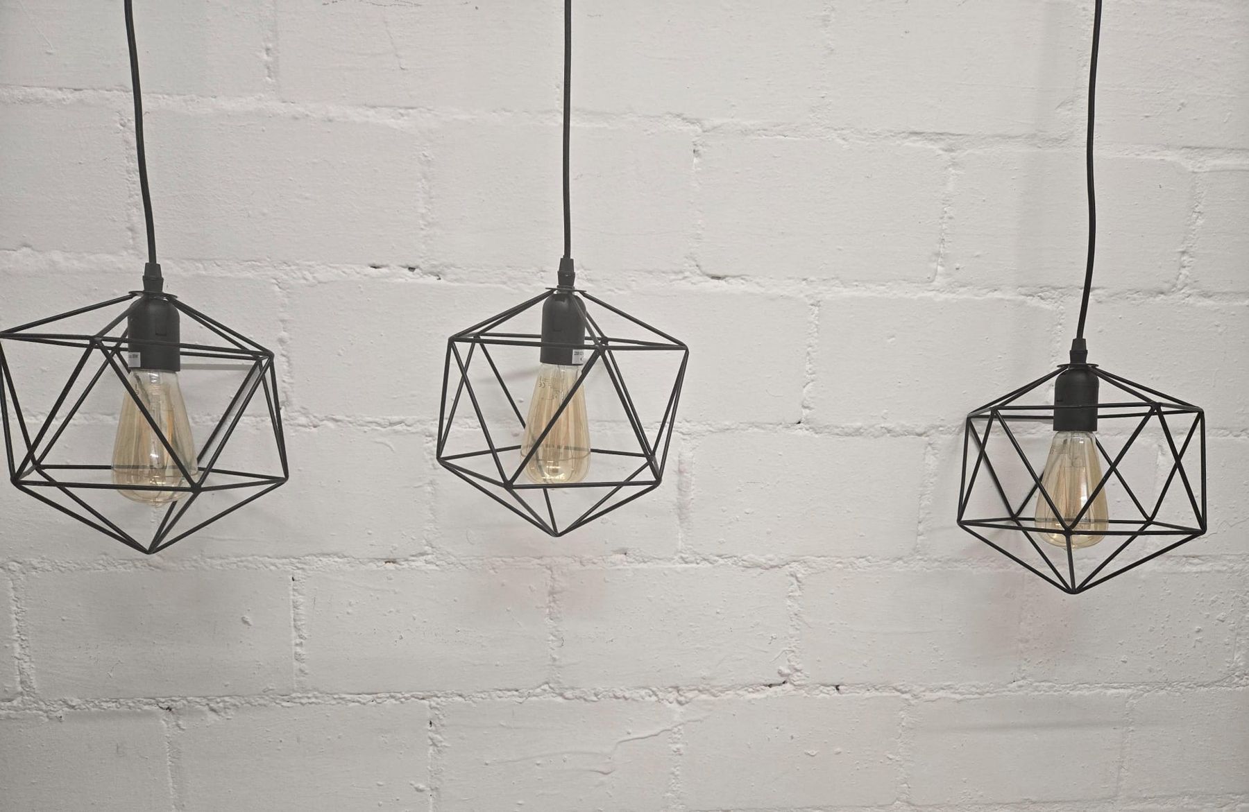 Lampade: 3er Set Hängelampen Draht Schwarz Design Loft Lampe – Usato da Rheinsulz venduto da Dred 1