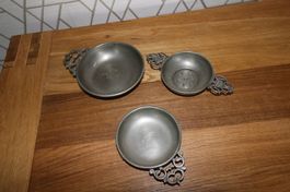Trois tastevins en étain
